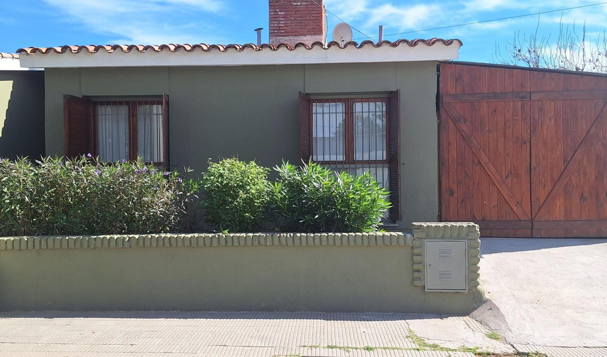 Holiday home La Casa, - Casa Completa Con Cochera Y Patio- Parrilla *